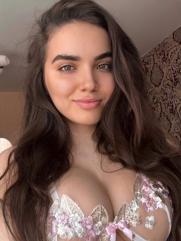 Виктория Стриптизёрша фото 3